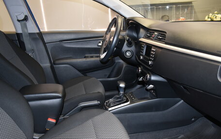 KIA Rio IV, 2020 год, 1 680 000 рублей, 10 фотография