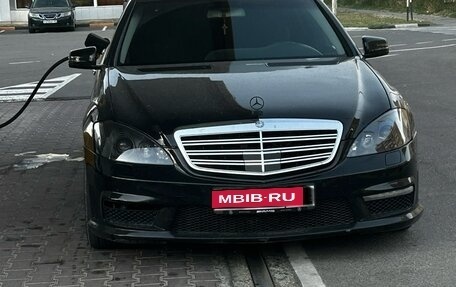 Mercedes-Benz S-Класс, 2005 год, 1 100 000 рублей, 1 фотография