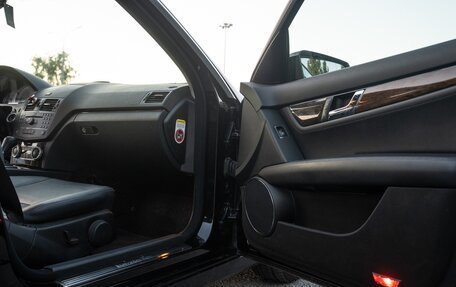 Mercedes-Benz C-Класс, 2009 год, 1 400 000 рублей, 33 фотография