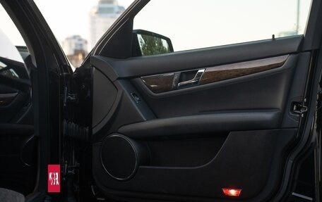 Mercedes-Benz C-Класс, 2009 год, 1 400 000 рублей, 32 фотография
