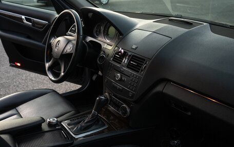 Mercedes-Benz C-Класс, 2009 год, 1 400 000 рублей, 34 фотография