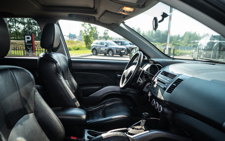 Mitsubishi Outlander III рестайлинг 3, 2007 год, 750 000 рублей, 15 фотография