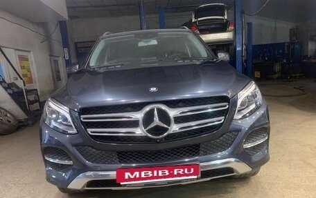 Mercedes-Benz GLE, 2015 год, 3 640 000 рублей, 14 фотография