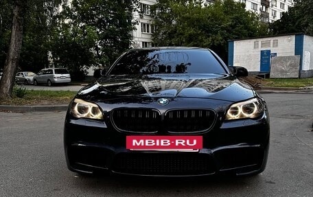 BMW 5 серия, 2012 год, 1 590 000 рублей, 2 фотография