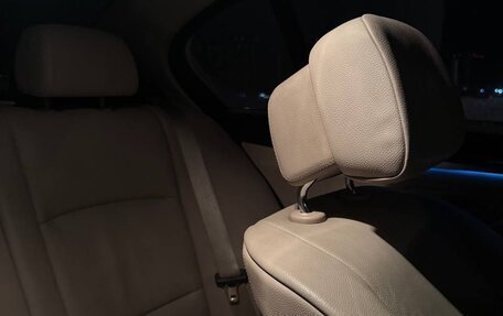 BMW 5 серия, 2012 год, 1 590 000 рублей, 21 фотография