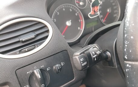Ford Focus II рестайлинг, 2006 год, 450 000 рублей, 15 фотография