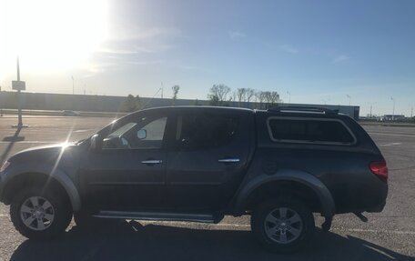 Mitsubishi L200 IV рестайлинг, 2008 год, 1 400 000 рублей, 2 фотография
