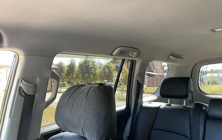 Toyota Land Cruiser Prado 150 рестайлинг 2, 2010 год, 2 990 000 рублей, 20 фотография