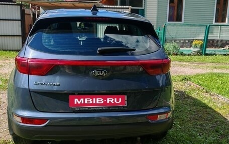 KIA Sportage IV рестайлинг, 2017 год, 1 850 000 рублей, 3 фотография