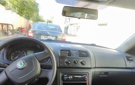 Skoda Fabia II, 2011 год, 1 100 000 рублей, 11 фотография