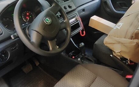 Skoda Fabia II, 2011 год, 1 100 000 рублей, 12 фотография