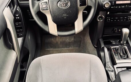 Toyota Land Cruiser Prado 150 рестайлинг 2, 2012 год, 2 575 000 рублей, 13 фотография