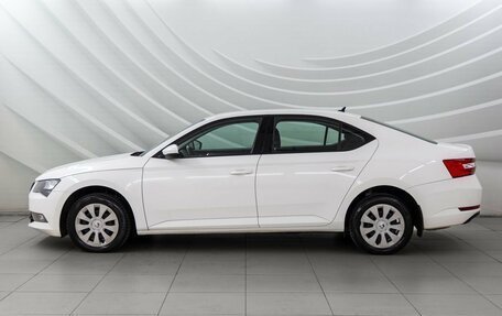 Skoda Superb III рестайлинг, 2019 год, 1 698 000 рублей, 4 фотография