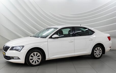 Skoda Superb III рестайлинг, 2019 год, 1 698 000 рублей, 3 фотография