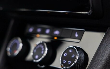 Skoda Superb III рестайлинг, 2019 год, 1 698 000 рублей, 24 фотография