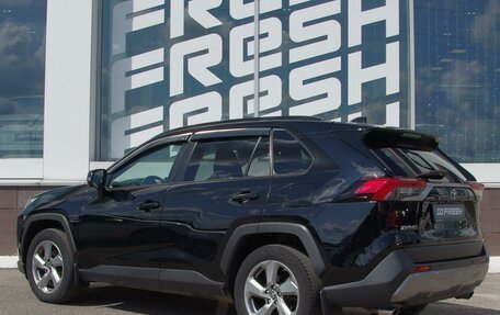 Toyota RAV4, 2021 год, 3 800 000 рублей, 2 фотография