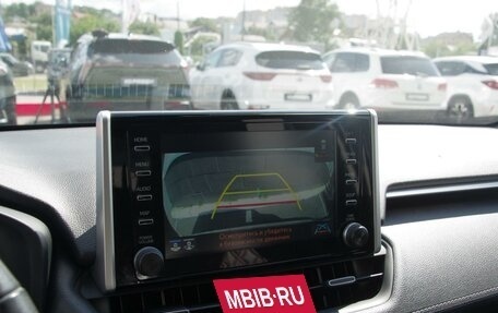 Toyota RAV4, 2021 год, 3 800 000 рублей, 17 фотография
