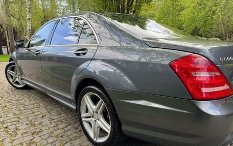 Mercedes-Benz S-Класс, 2006 год, 2 400 000 рублей, 3 фотография