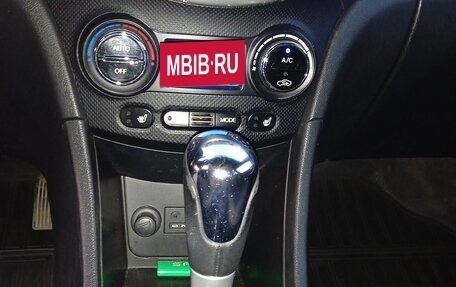 Hyundai Solaris II рестайлинг, 2012 год, 750 000 рублей, 8 фотография