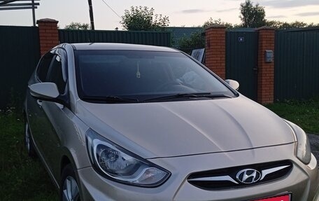 Hyundai Solaris II рестайлинг, 2012 год, 750 000 рублей, 2 фотография