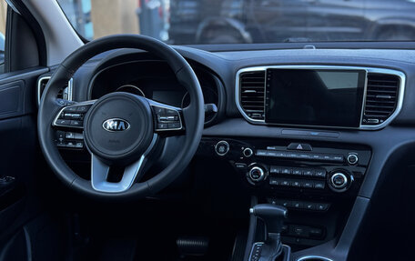 KIA Sportage IV рестайлинг, 2020 год, 2 499 000 рублей, 19 фотография
