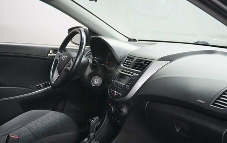 Hyundai Solaris II рестайлинг, 2016 год, 1 050 000 рублей, 12 фотография