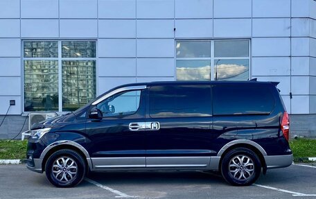 Hyundai Grand Starex Grand Starex I рестайлинг 2, 2019 год, 3 549 000 рублей, 8 фотография