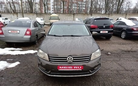 Volkswagen Passat B7, 2013 год, 786 000 рублей, 3 фотография