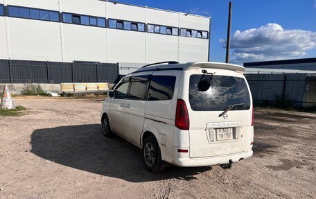 Nissan Serena II, 2000 год, 350 000 рублей, 3 фотография