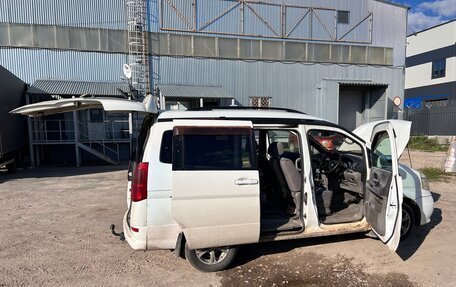 Nissan Serena II, 2000 год, 350 000 рублей, 10 фотография