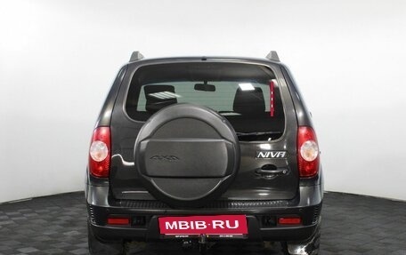 Chevrolet Niva I рестайлинг, 2017 год, 715 000 рублей, 7 фотография