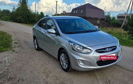 Hyundai Solaris II рестайлинг, 2013 год, 699 000 рублей, 2 фотография