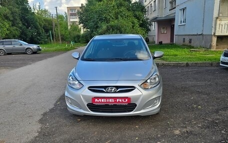 Hyundai Solaris II рестайлинг, 2013 год, 699 000 рублей, 4 фотография