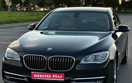BMW 7 серия, 2013 год, 3 300 000 рублей, 1 фотография