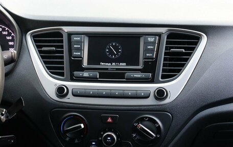Hyundai Solaris II рестайлинг, 2018 год, 1 395 000 рублей, 12 фотография