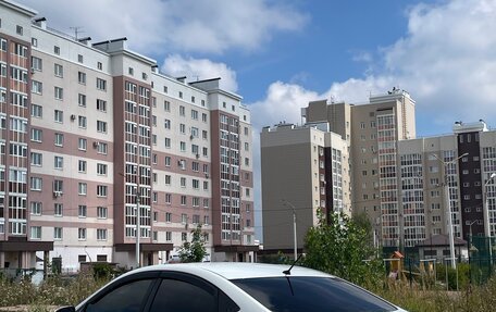 Hyundai Solaris II рестайлинг, 2013 год, 770 000 рублей, 3 фотография