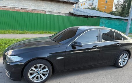 BMW 5 серия, 2014 год, 1 800 000 рублей, 3 фотография