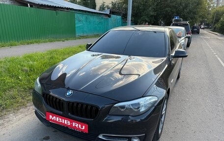 BMW 5 серия, 2014 год, 1 800 000 рублей, 2 фотография