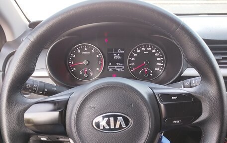 KIA Rio IV, 2018 год, 1 550 000 рублей, 7 фотография