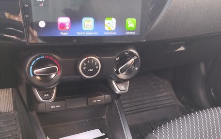 KIA Rio IV, 2018 год, 1 550 000 рублей, 12 фотография