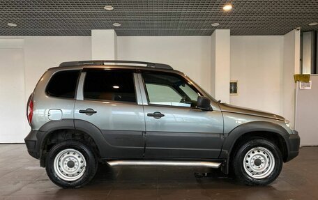 Chevrolet Niva I рестайлинг, 2018 год, 815 000 рублей, 2 фотография