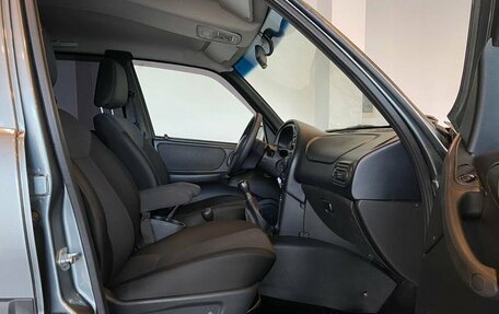 Chevrolet Niva I рестайлинг, 2018 год, 815 000 рублей, 28 фотография