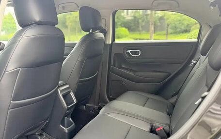 Honda Vezel, 2023 год, 1 540 000 рублей, 11 фотография
