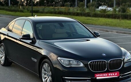 BMW 7 серия, 2013 год, 3 300 000 рублей, 6 фотография