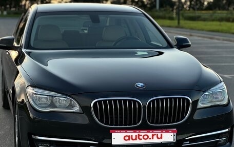BMW 7 серия, 2013 год, 3 300 000 рублей, 2 фотография