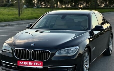 BMW 7 серия, 2013 год, 3 300 000 рублей, 3 фотография