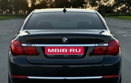 BMW 7 серия, 2013 год, 3 300 000 рублей, 22 фотография