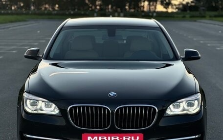BMW 7 серия, 2013 год, 3 300 000 рублей, 17 фотография