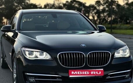 BMW 7 серия, 2013 год, 3 300 000 рублей, 16 фотография