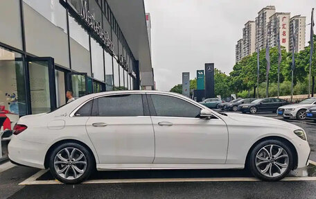Mercedes-Benz E-Класс, 2022 год, 3 850 777 рублей, 5 фотография